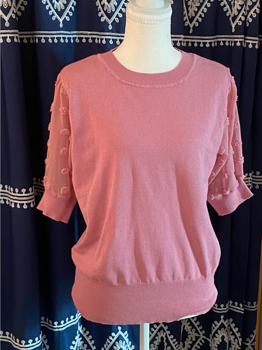 Textured Pom-Pom Short Sleeve Sweater in Dusty Rose